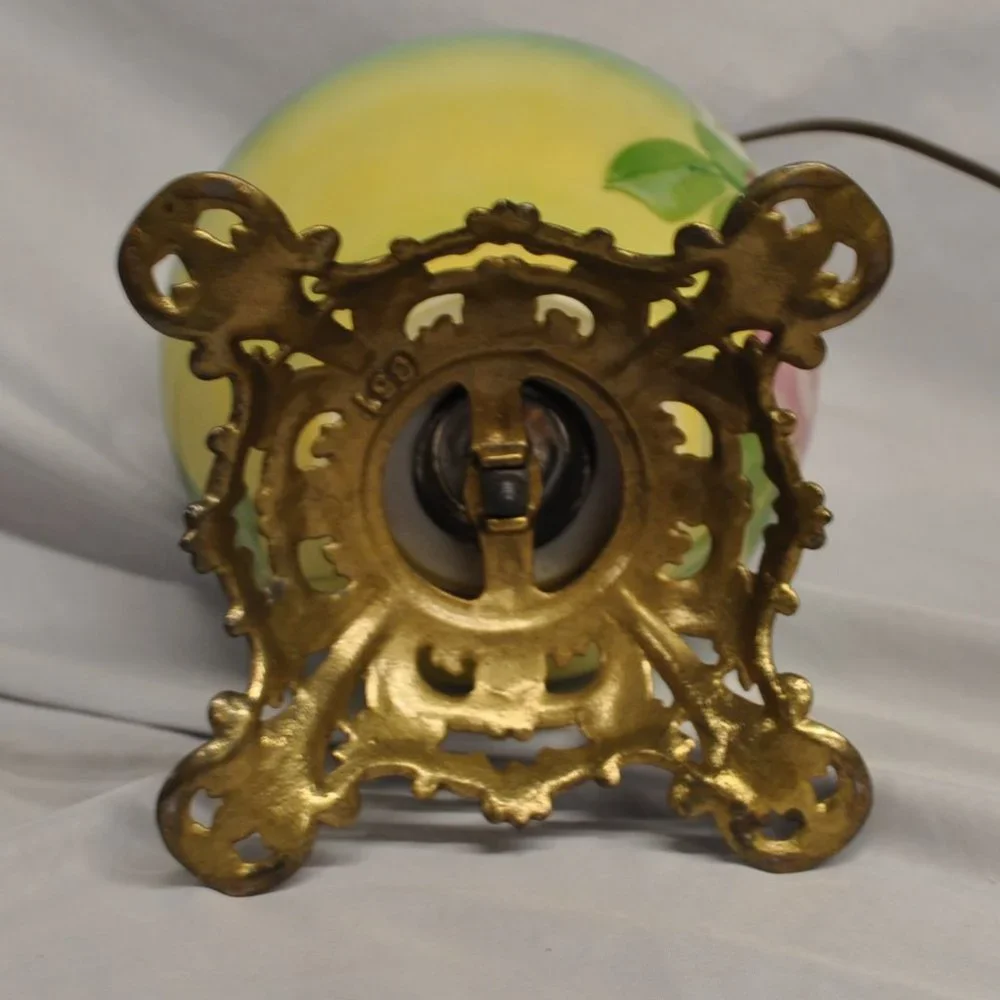 SALE* vintage floral kerosene glass lamp turned electric (319w)